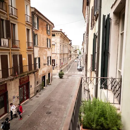 Ferienwohnung Rifugio D'Epoca Con Posto Auto Brescia Exterior foto